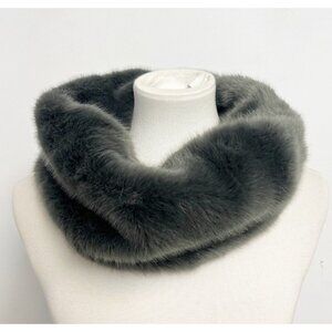 Loft Ann Taylor Women’s Grey Faux Fur Gaitor Scarf NWT